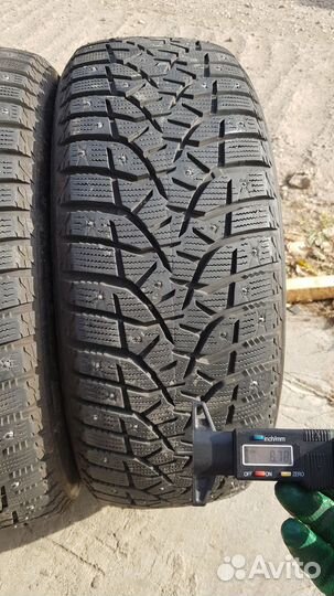 Bridgestone Blizzak Spike-02 SUV 235/55 R18