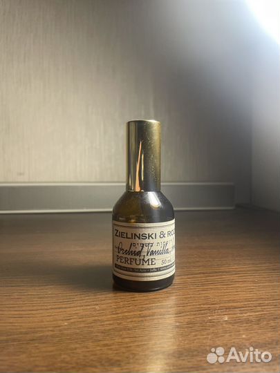 Zielinski rozen orchid, vanilla, amber