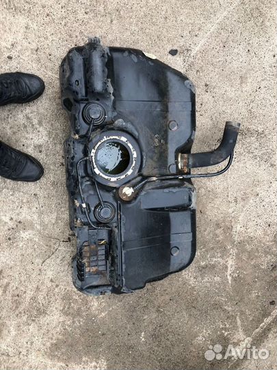 Бензобак Гранта