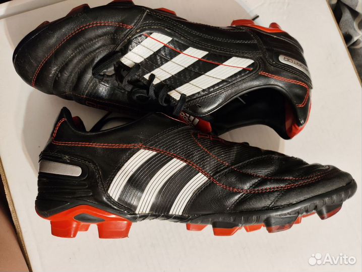 Футбольные бутсы adidas predator