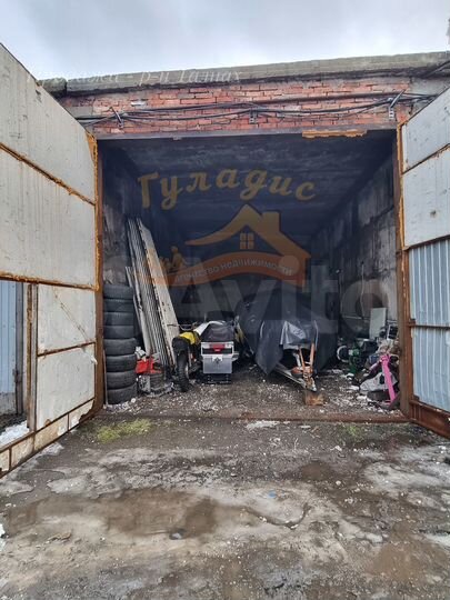 Гараж, > 30 м²