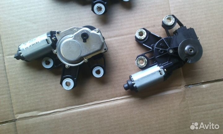 Мотор заднего стеклоочистителя VW Туарег Порш Каен