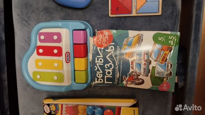 Развивающие игрушки для малышей пакетом