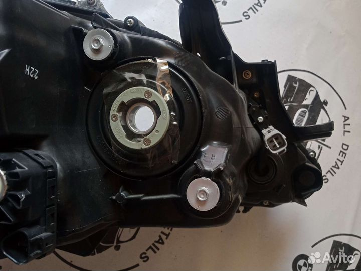 Фара левая на Тойота Камри 55