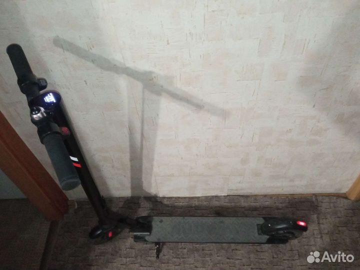 Электросамокат мидвей