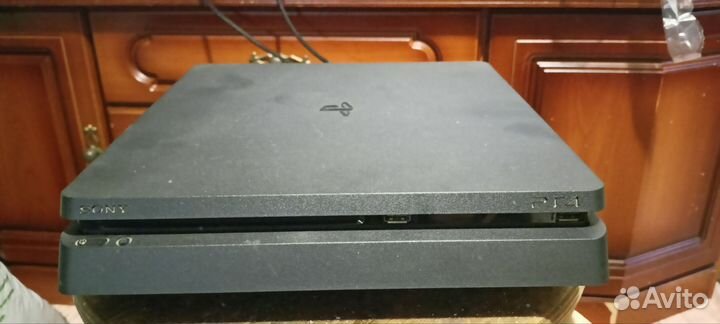 Sony playstation 4 slim 1tb 2 геймпада