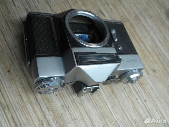 Фотоаппараты и каска