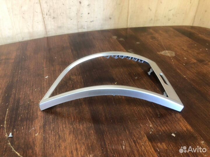 Декоративная накладка торпедо Cadillac SRX 2007