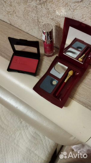 Тени для век Yves Rosher