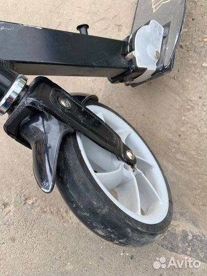 Самокат vertigo milan black