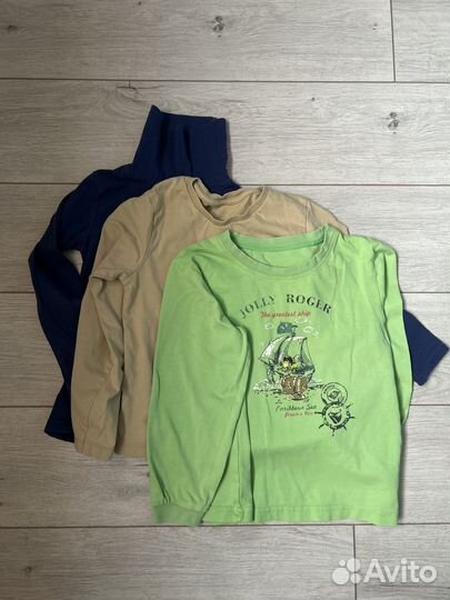 Футболки и кофты на 4 года