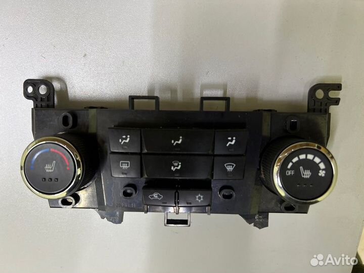 Блок управления климат-контролем Chevrolet Cruze