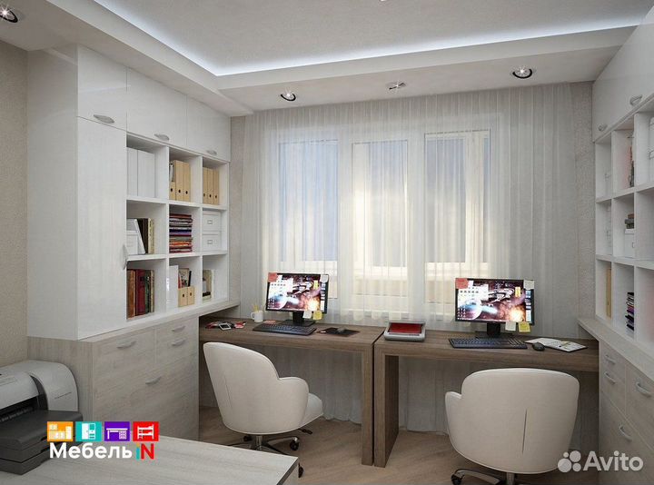 Стол в детскую