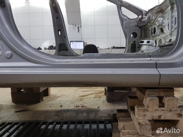 Порог с центральной стойкой правый (Kia Cerato)