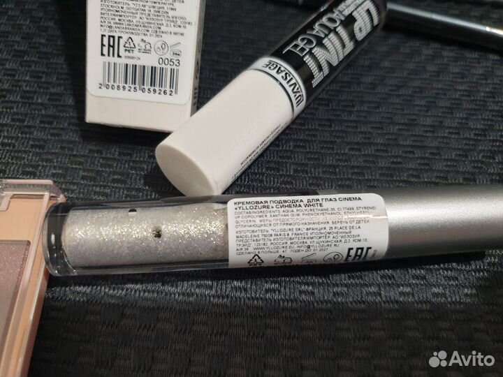 Набор новой декоративки в косметичке