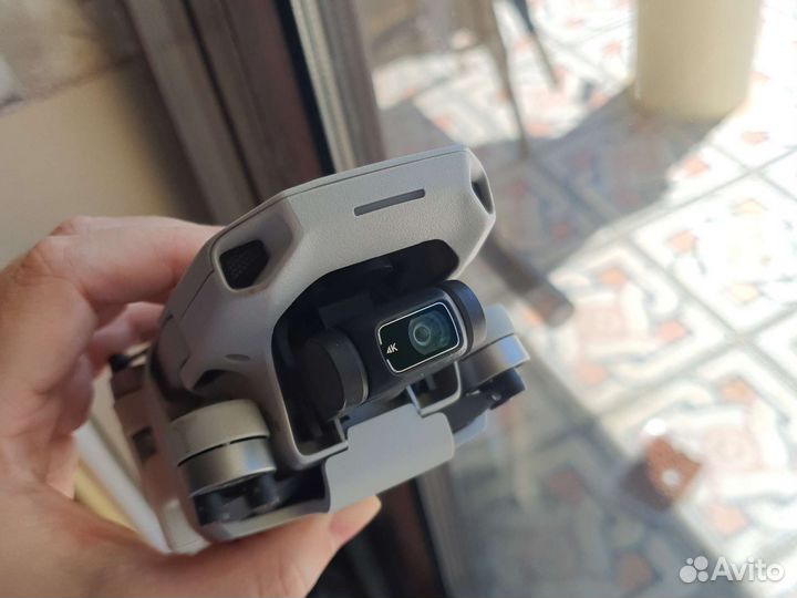 Квадрокоптер DJI Mini 2