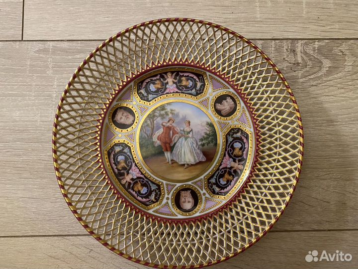 Тарелка 19 век