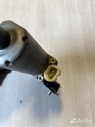 Моторчик стеклоподъенмника передний правый Renault