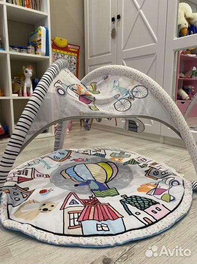 Развивающий коврик для малышей