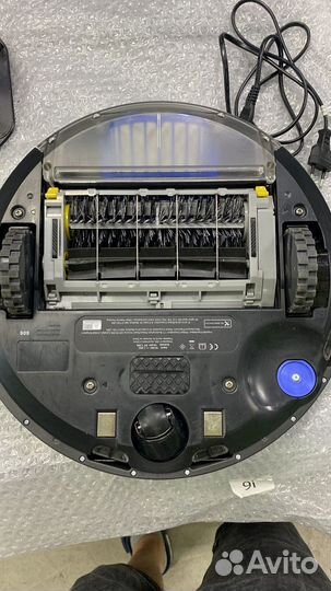 Робот-пылесос iRobot Roomba 606 Black