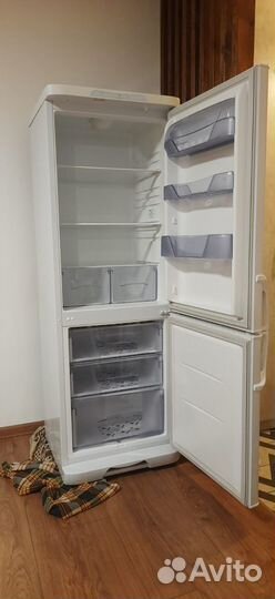 Холодильник бу Бирюса133К