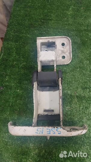 Петля двери левая Peugeot Expert 2010