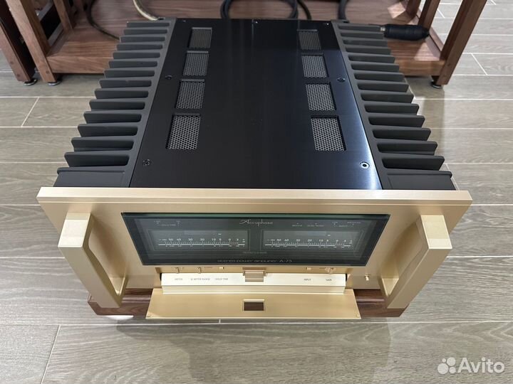 Усилитель мощности Accuphase A-75