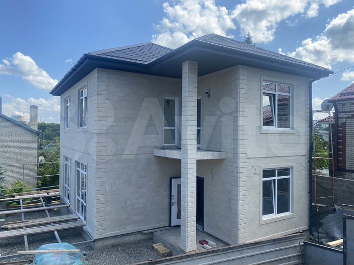 Дом 160 м² на участке 4 сот.