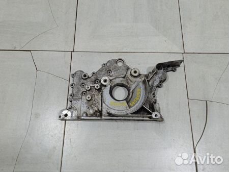 Крышка двигателя передняя