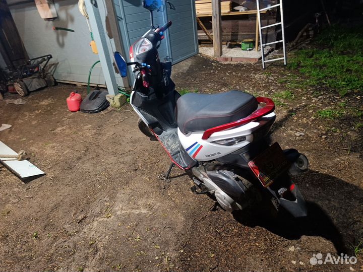 Скутер vento corca 50