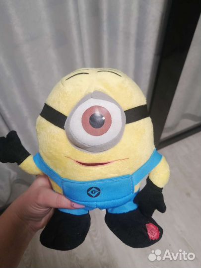 Миньон танцующий и поющий