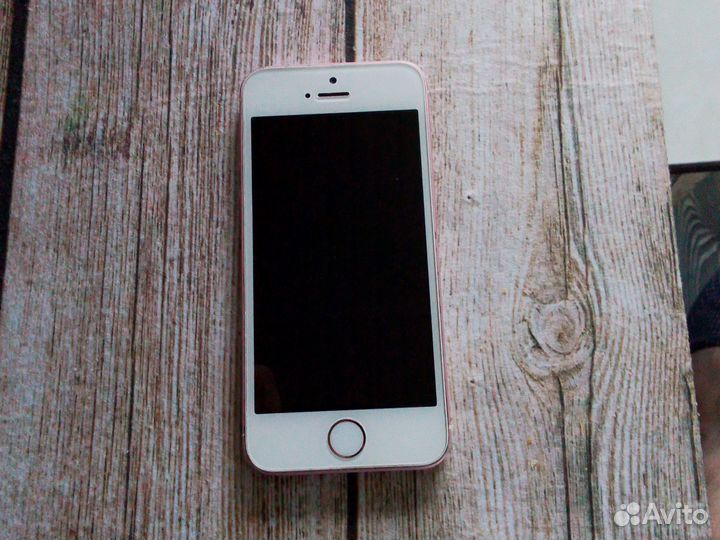 iPhone SE, 16 ГБ
