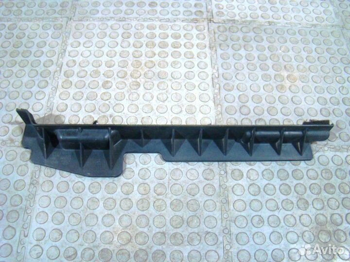 KIA Sportage 3 Воздуховод радиатора правый