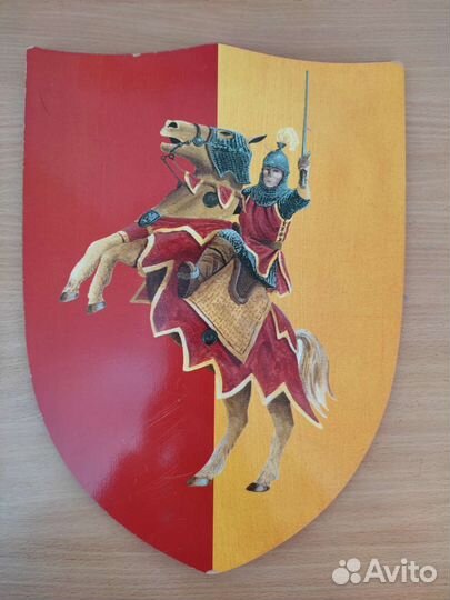 Щит рыцарский