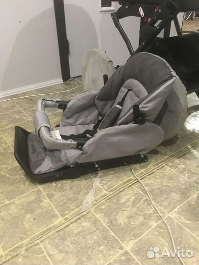 Продам коляску 2 в 1