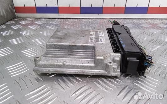 Блок управления двс mercedes benz E-class W211 (5N