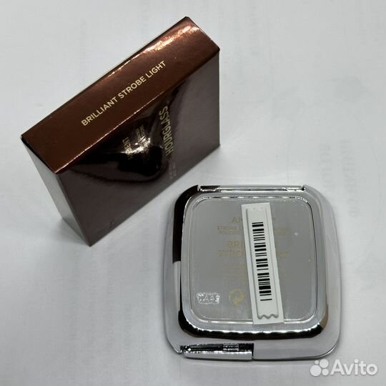 Пудра сияющая hourglass Ambient lighting strobe