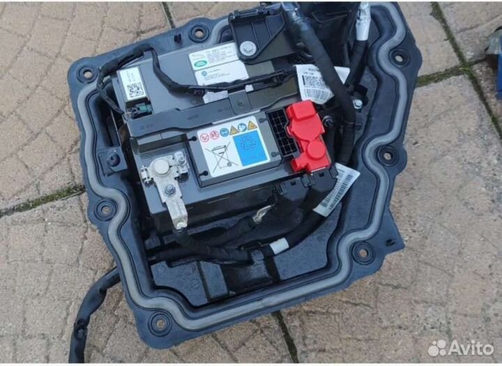 LR173768, Аккумулятор Li-ion Range Rover 5