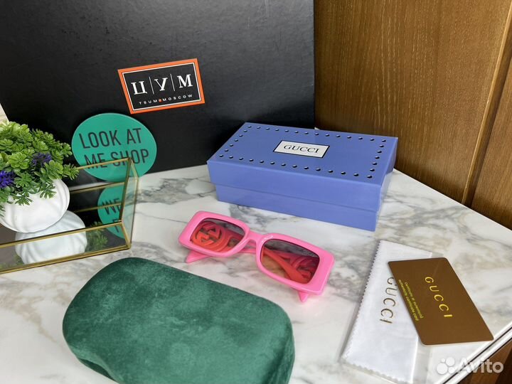 Солнечные очки Gucci