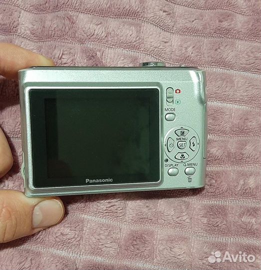 Компактный фотоаппарат