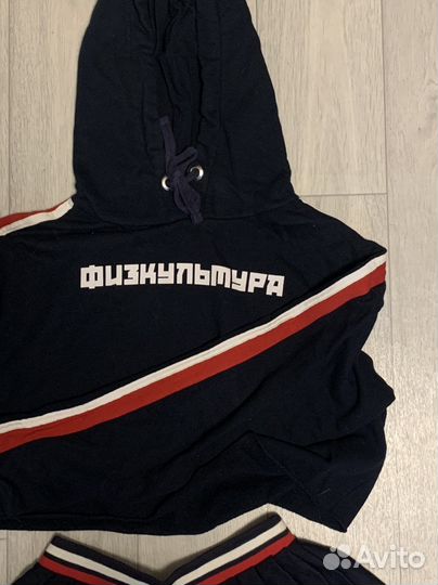 Костюм спортивный