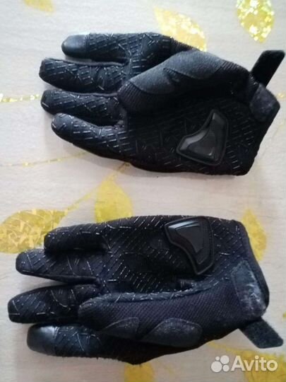 Продаются мото перчатки