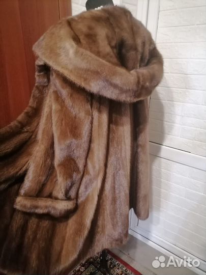 Шуба норковая с капюшоном орех ог 130