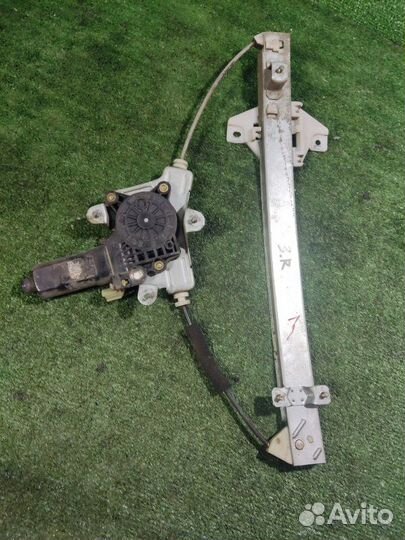 Стеклоподьемник задний правый Hyundai Accent 2