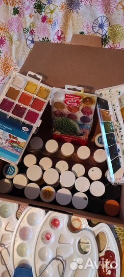 Краски и пластилин сроч.но