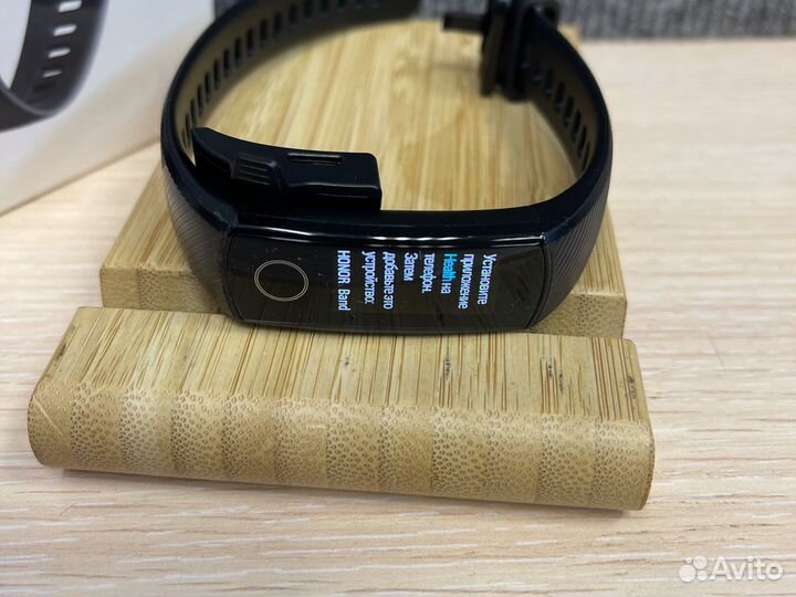 Фитнес браслет honor Band 5