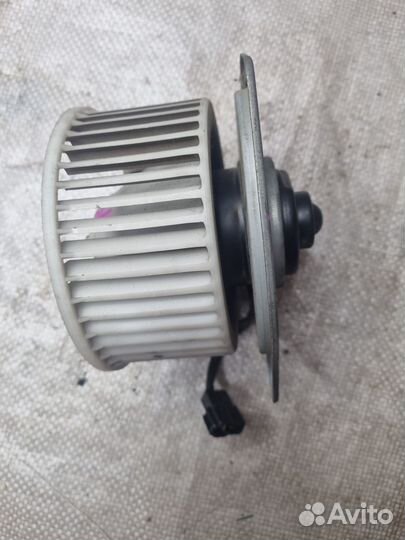 Мотор печки Daihatsu Hijet, S110P