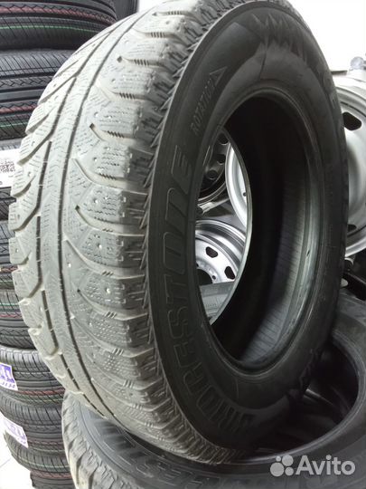 Bridgestone Ice Cruiser 7000 215/65 R16 98T