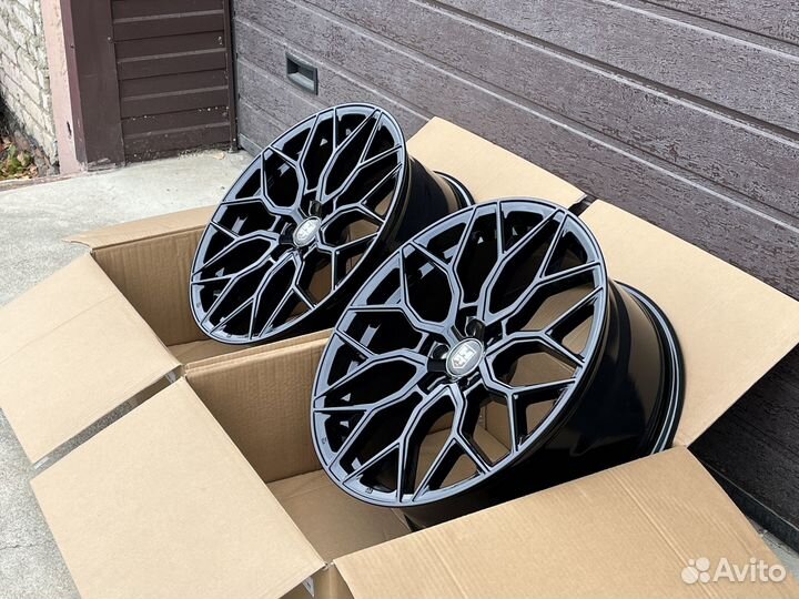 Комплект дисков Vossen R18 5 114.3 FB (611) K