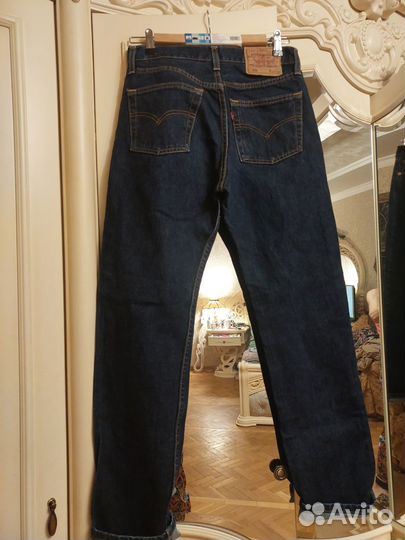 Джинсы levis